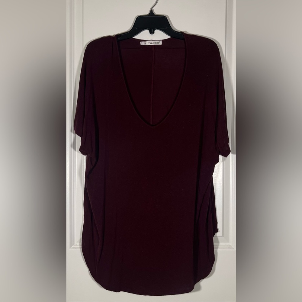 🍷Maurice’s Short Sleeve VNeck Top🍷